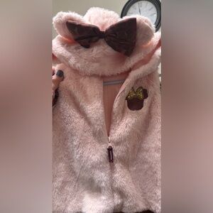 Disney Junior Faux Fur Vest/jacket W/Minnie Mouse Ears on hood. Peach/pink